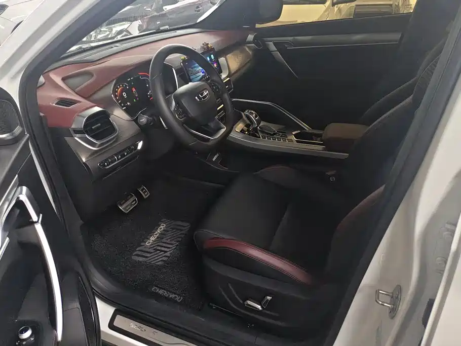 Geely Binyue — миниатюра 9