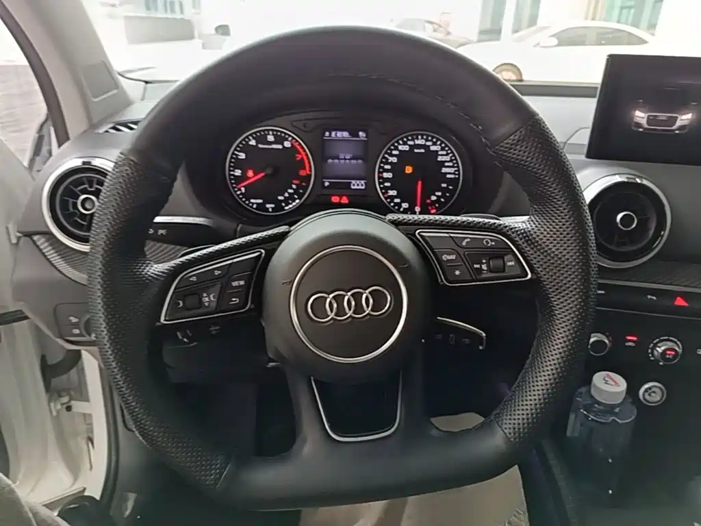 Audi Q2L — миниатюра 11