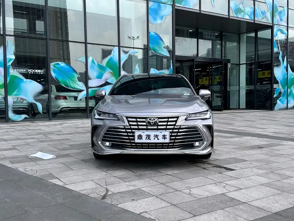 Toyota Avalon — миниатюра 2