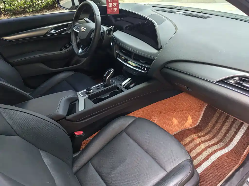 Cadillac CT5 — миниатюра 7
