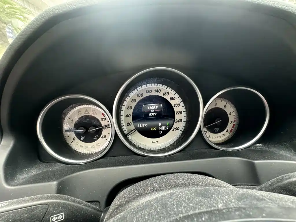 Mercedes-Benz E-Class (Import) — миниатюра 6