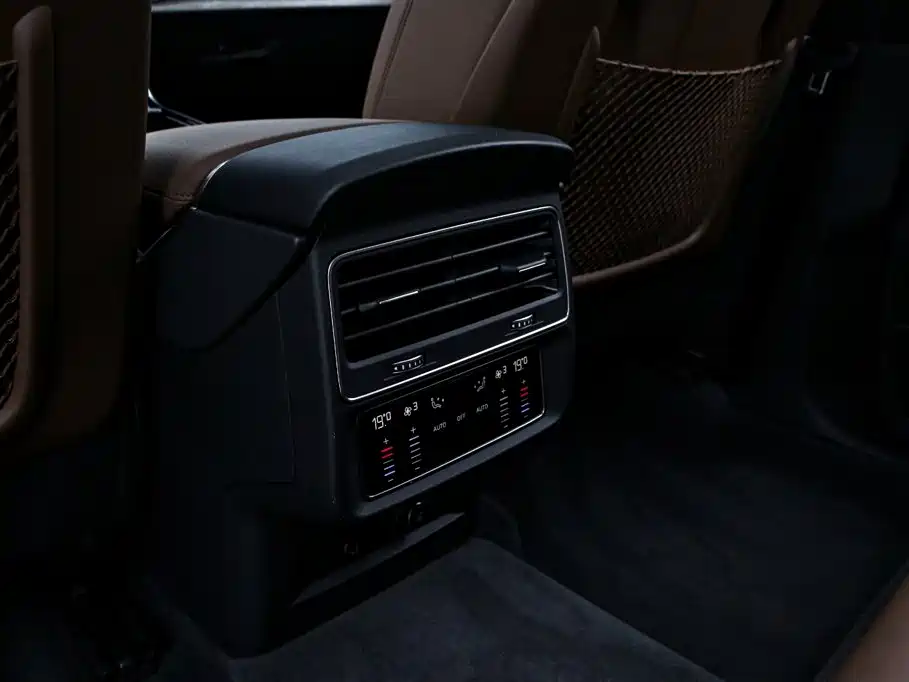 Audi Q7 — миниатюра 17