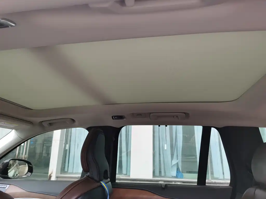 Volvo XC90 2019 T6 7 мест V