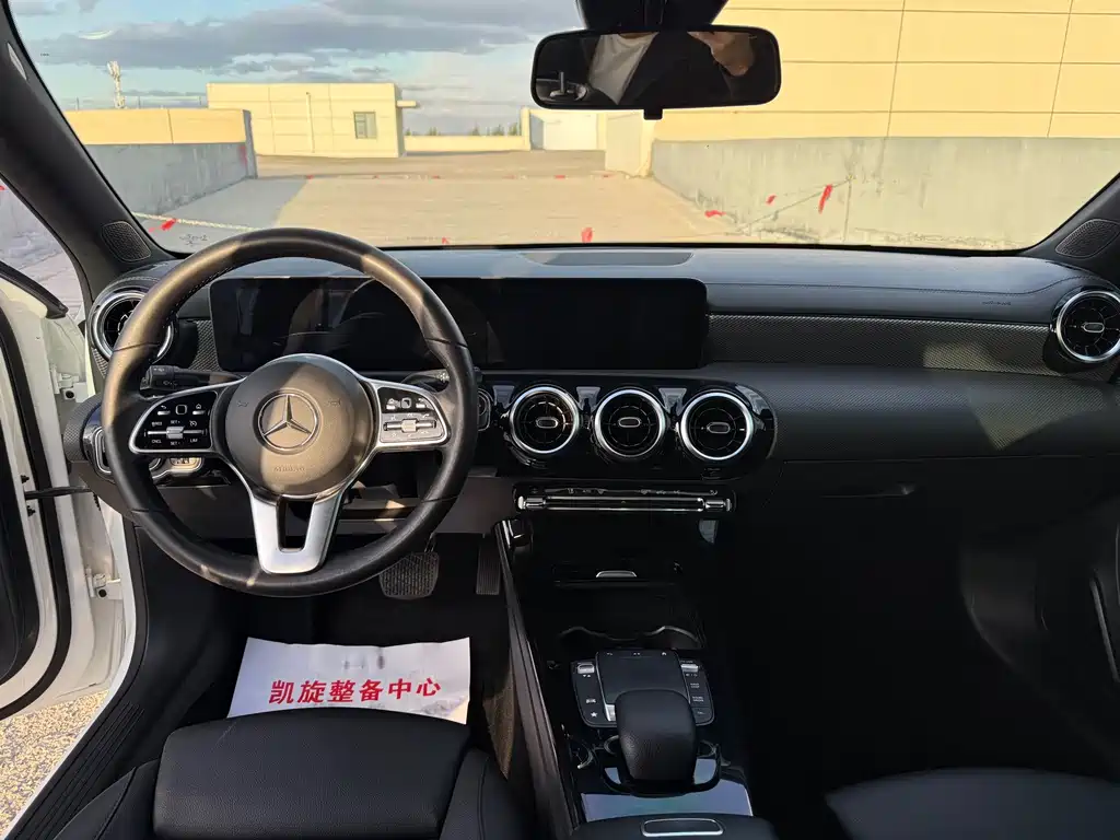 Mercedes-Benz A-Class — миниатюра 6