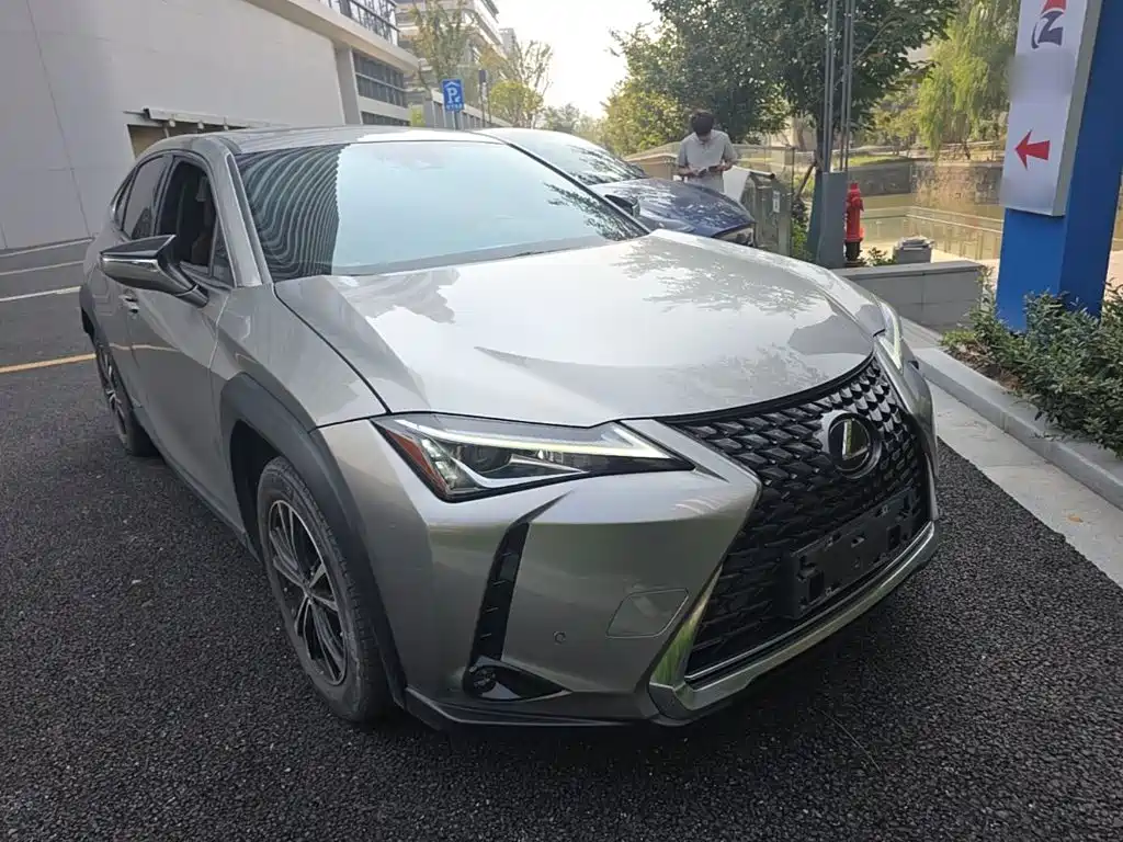 Lexus UX — миниатюра 4