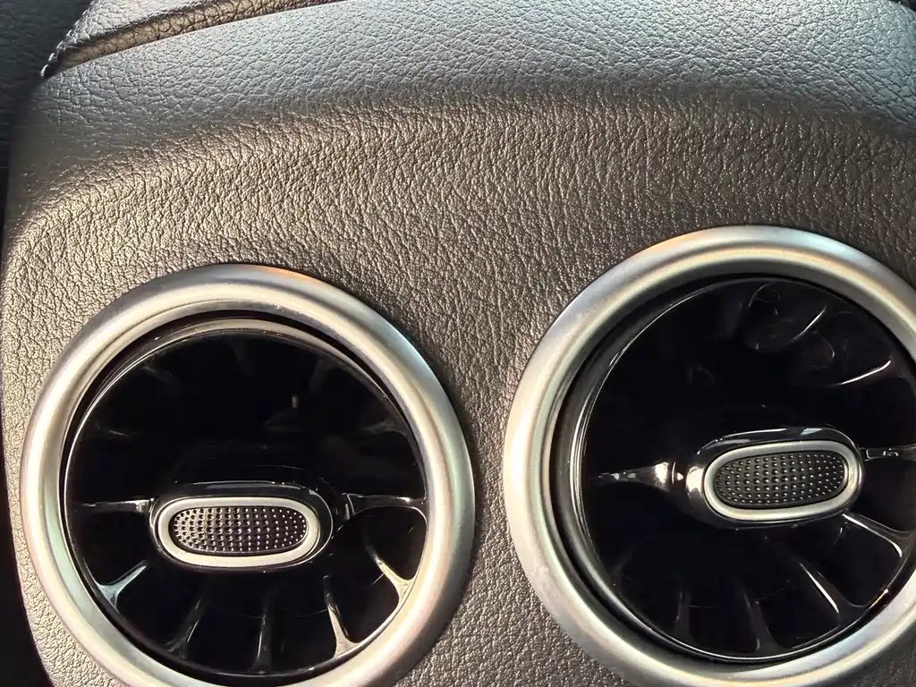 Mercedes-Benz A-Class — миниатюра 7