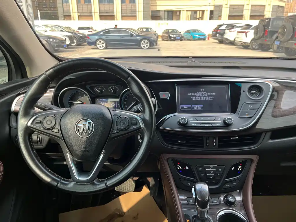 Buick Envision Plus — миниатюра 10