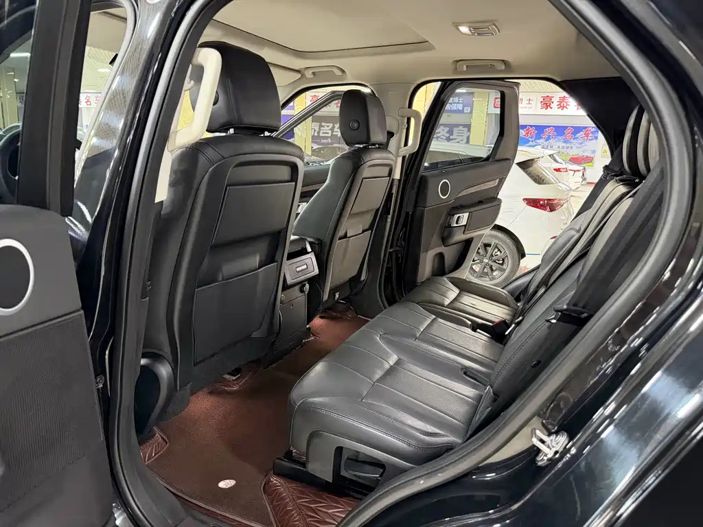 Land Rover Discovery — миниатюра 12