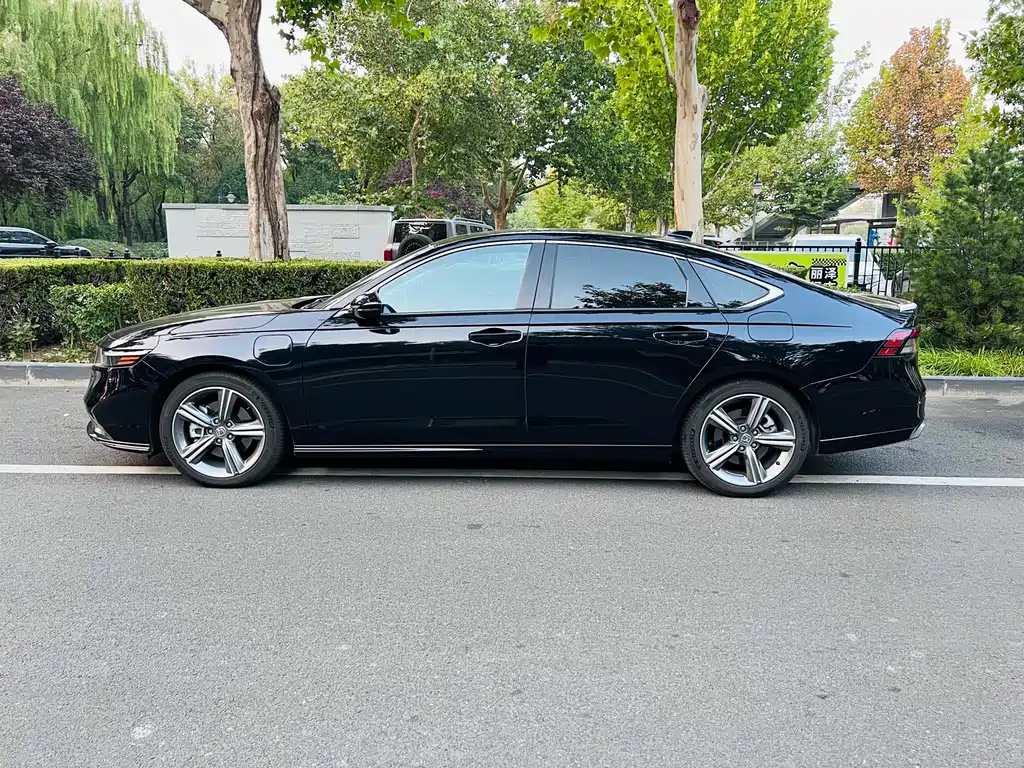 Honda Accord New Energy — миниатюра 4