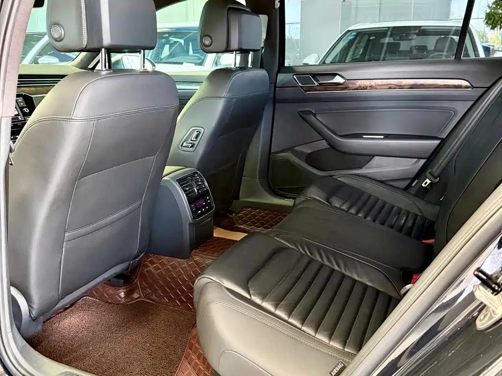 Volkswagen Magotan — миниатюра 10