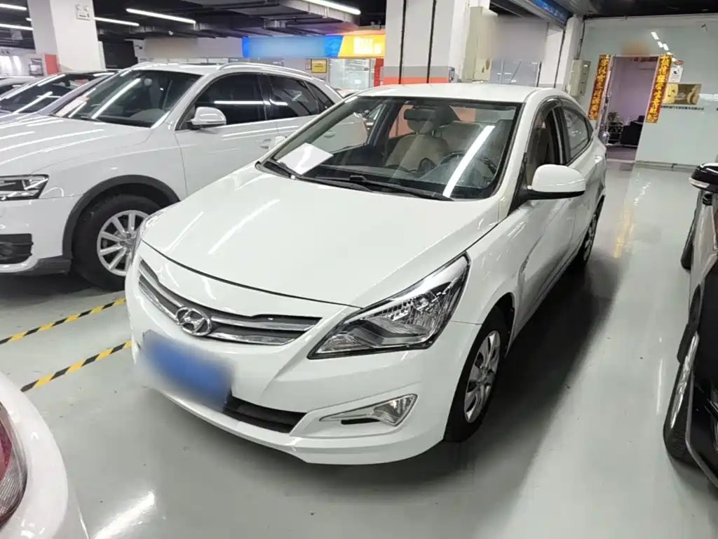 Hyundai Verna — миниатюра 2