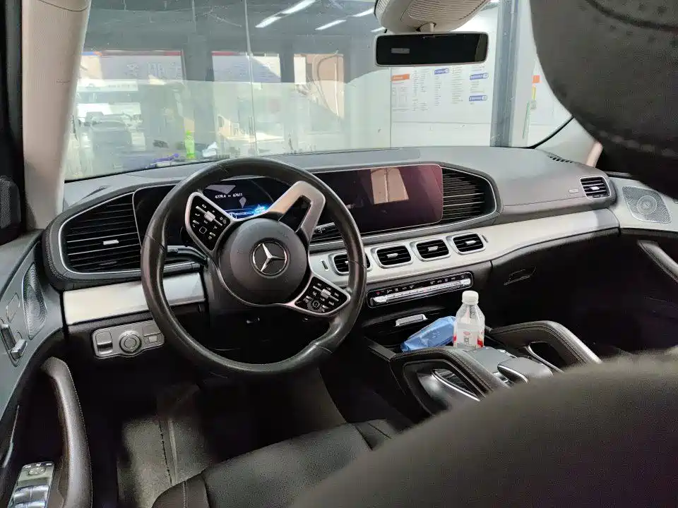 Mercedes-Benz GLE (Import) — миниатюра 2