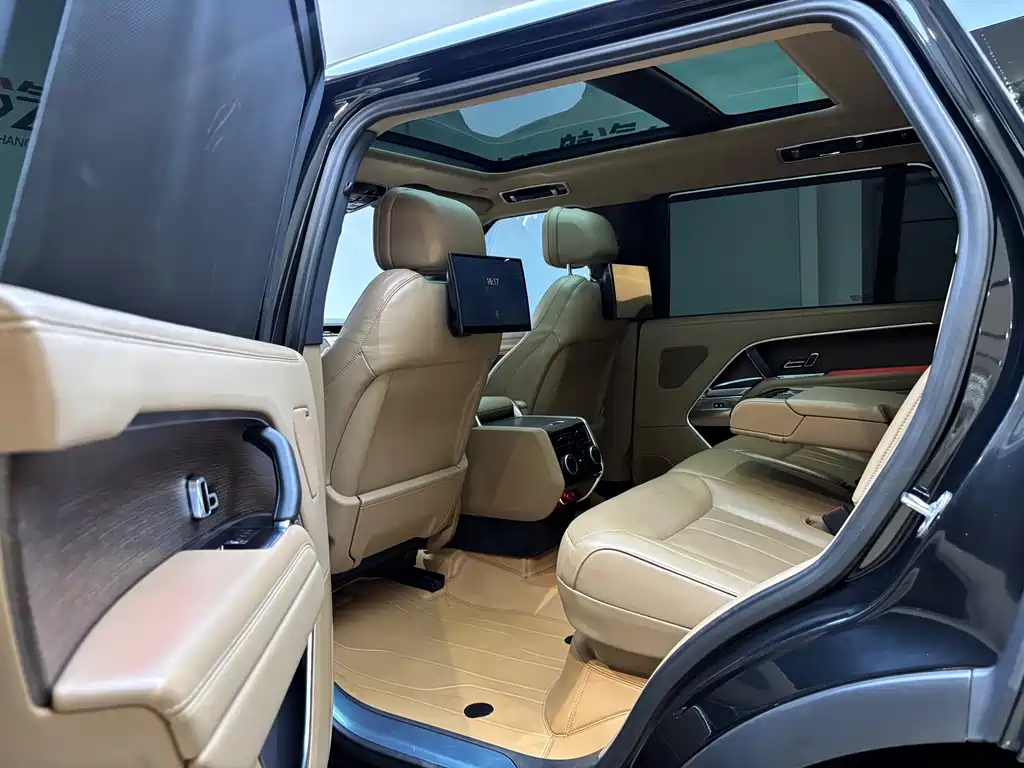Land Rover Range Rover — миниатюра 11