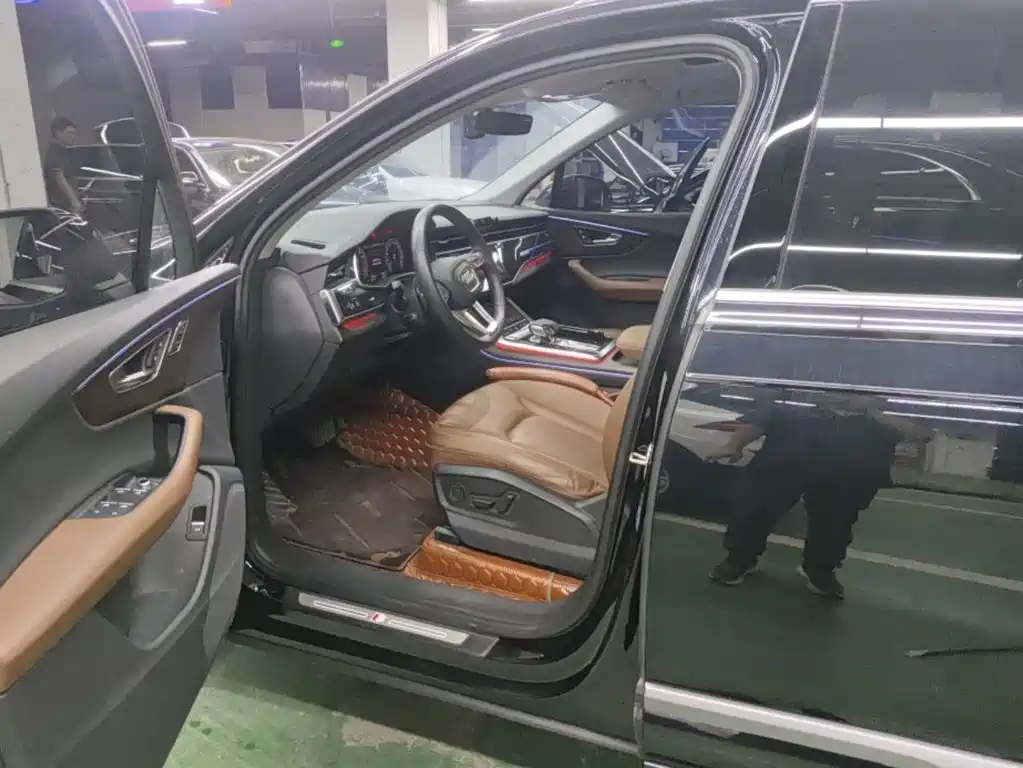 Audi Q7 — миниатюра 7