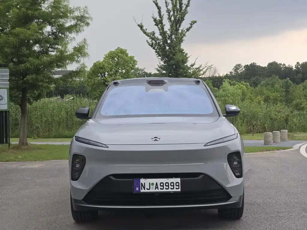 NIO ES8 — миниатюра 2
