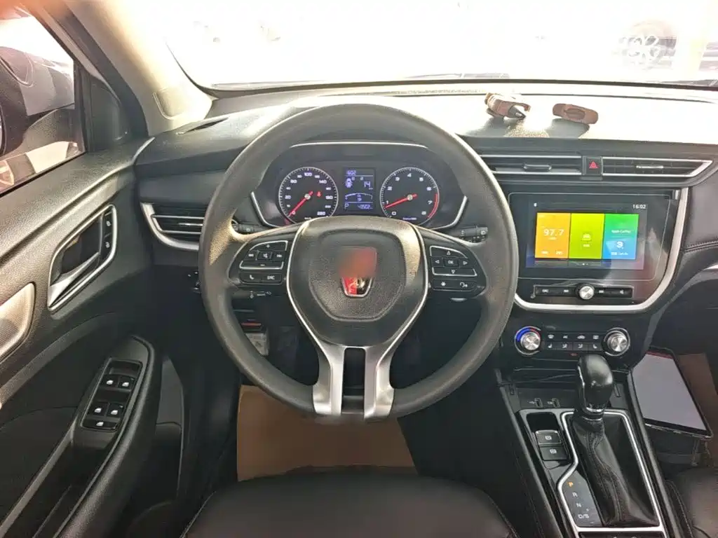 Roewe RX3 — миниатюра 11