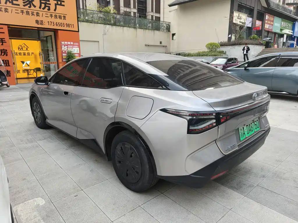 Toyota bZ3 — миниатюра 5