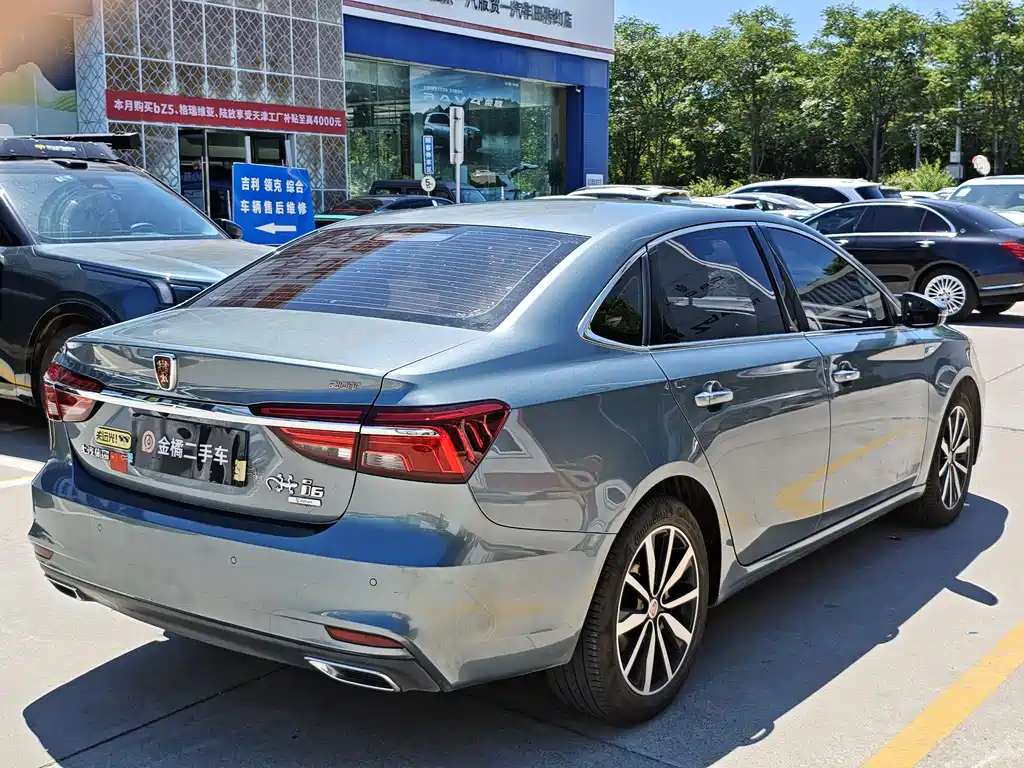 Roewe i6 2018 20T AT Flagship