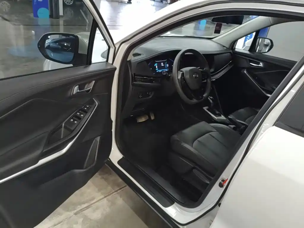 Changan CS15 — миниатюра 16