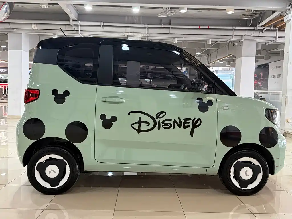 Wuling MINIEV — миниатюра 4