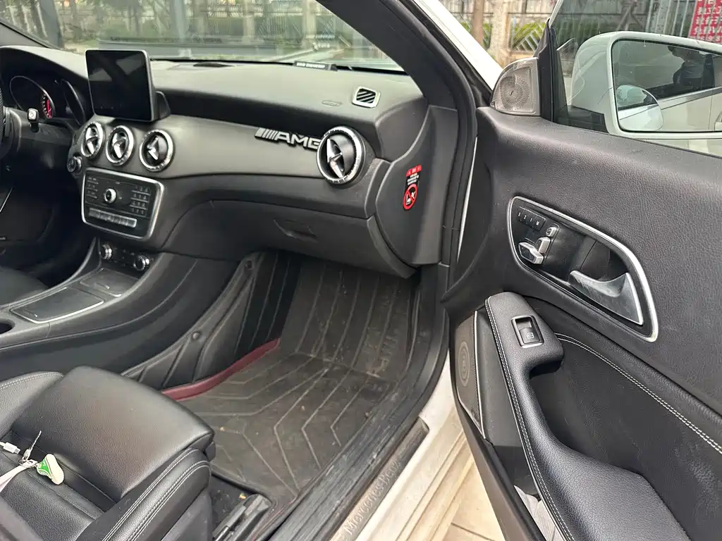 Mercedes-Benz CLA (Import) — миниатюра 21