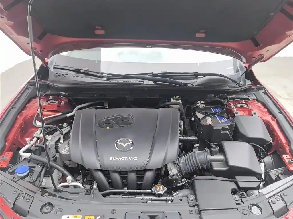 Mazda Mazda3 3 2020 2.0L AT