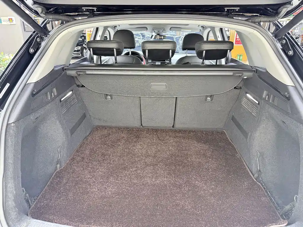 Audi Q5L — миниатюра 9