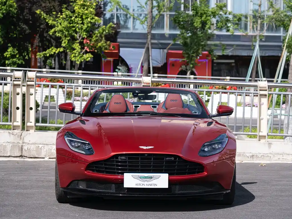 Aston Martin DB11 2019 4.0T V8 Volante