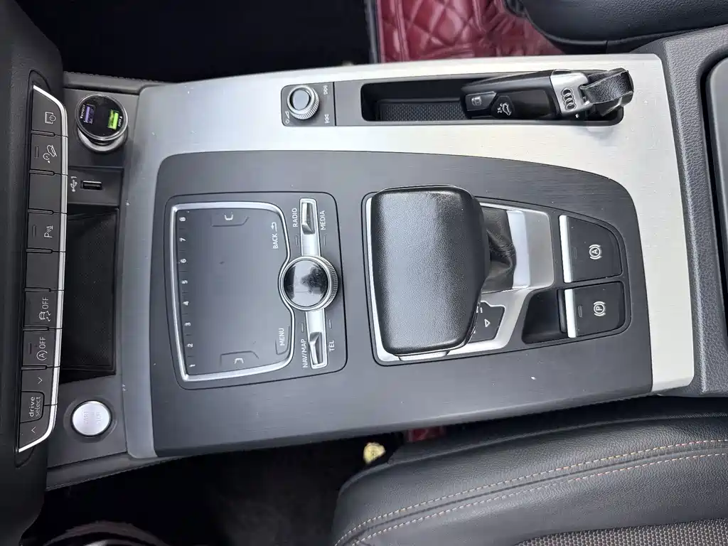 Audi Q5L — миниатюра 13