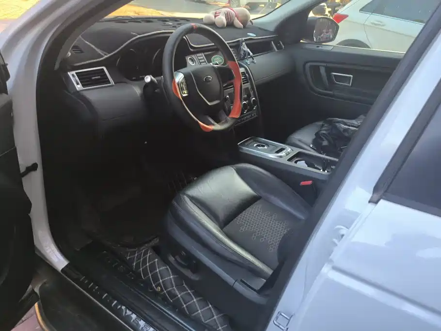 Land Rover Discovery Sport — миниатюра 9