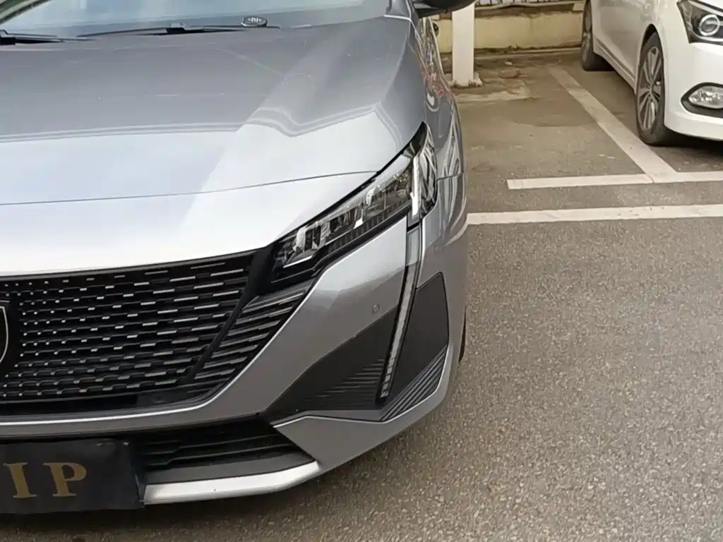 Peugeot 408 — миниатюра 24