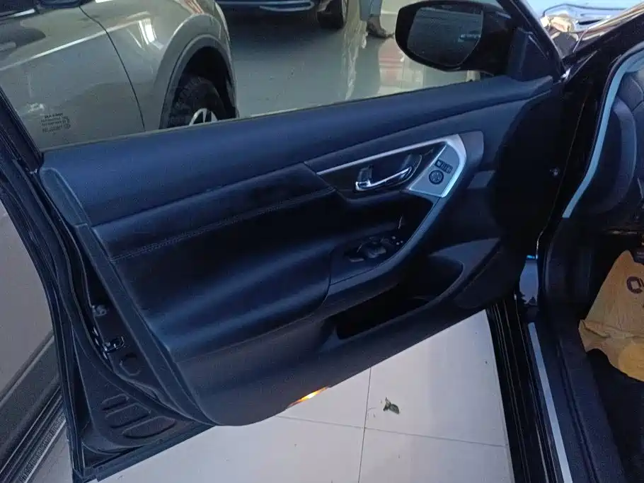Nissan Teana — миниатюра 7