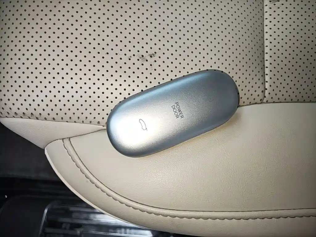 Li Auto Li MEGA — миниатюра 9