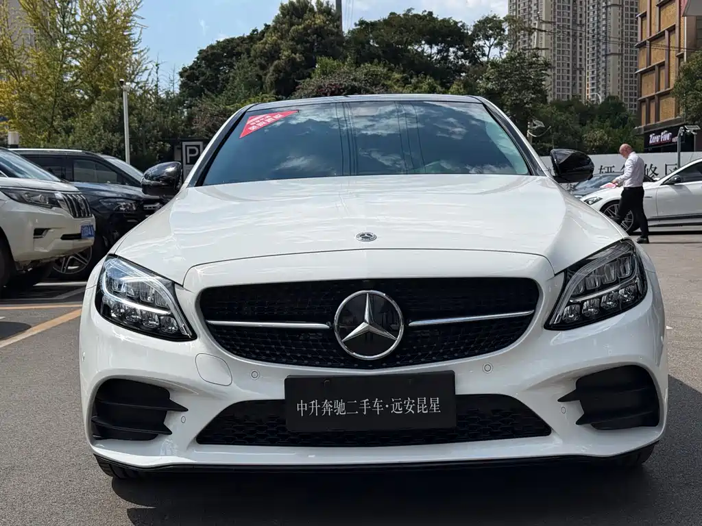 Mercedes-Benz C-Class — миниатюра 2