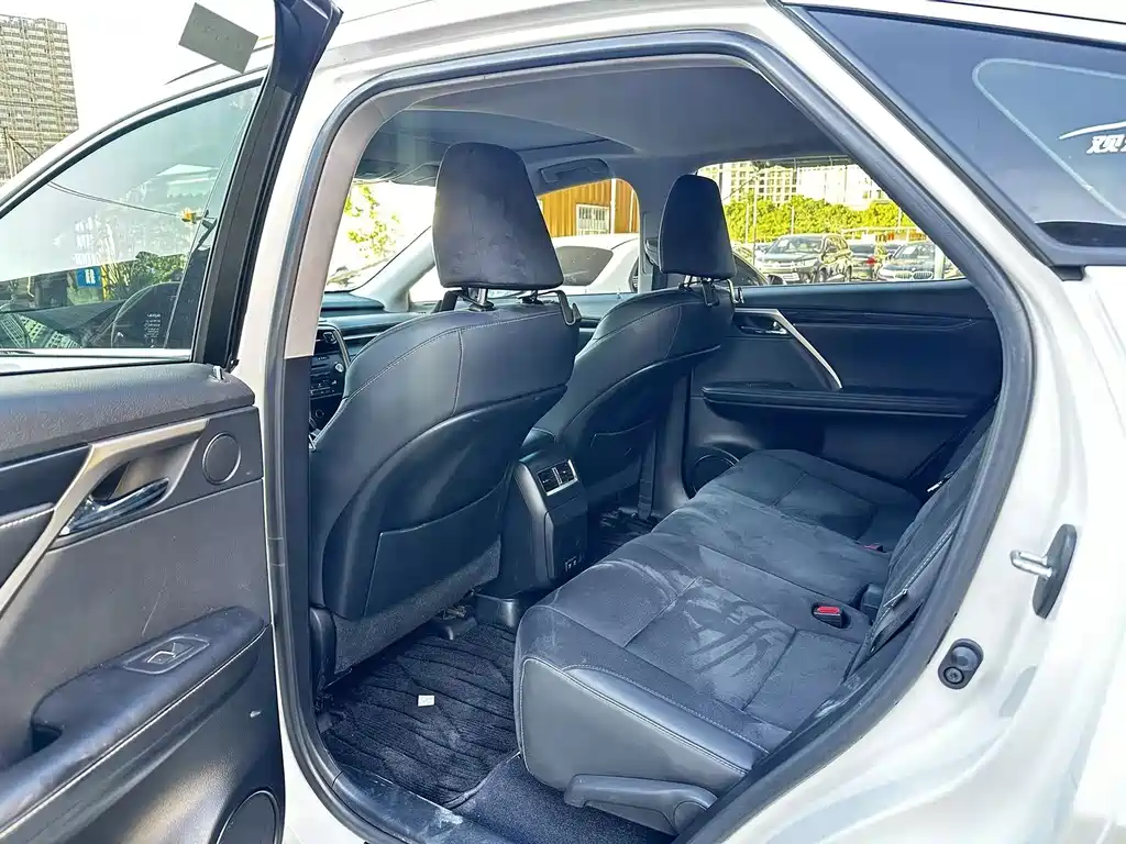 Lexus RX — миниатюра 5