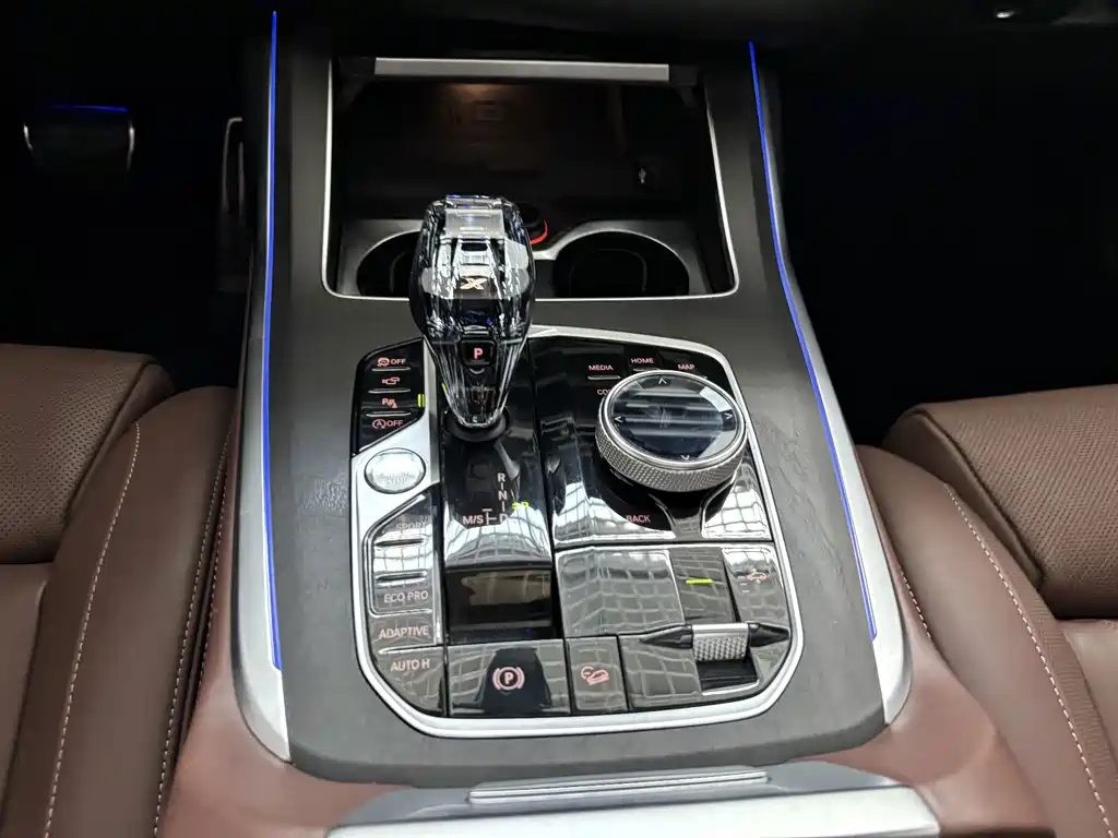 BMW X7 — миниатюра 19