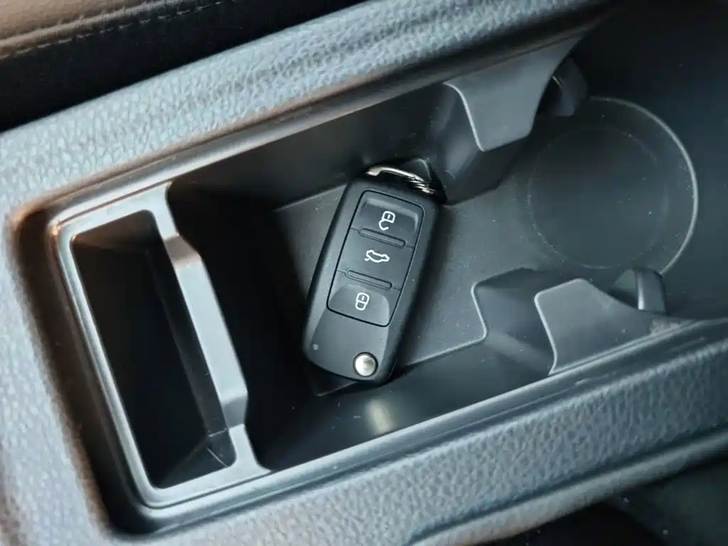 Volkswagen Sagitar — миниатюра 9