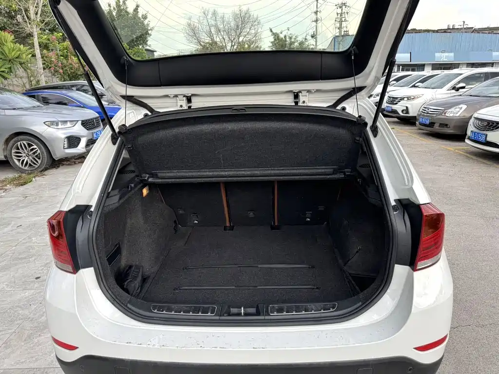 BMW X1 — миниатюра 12