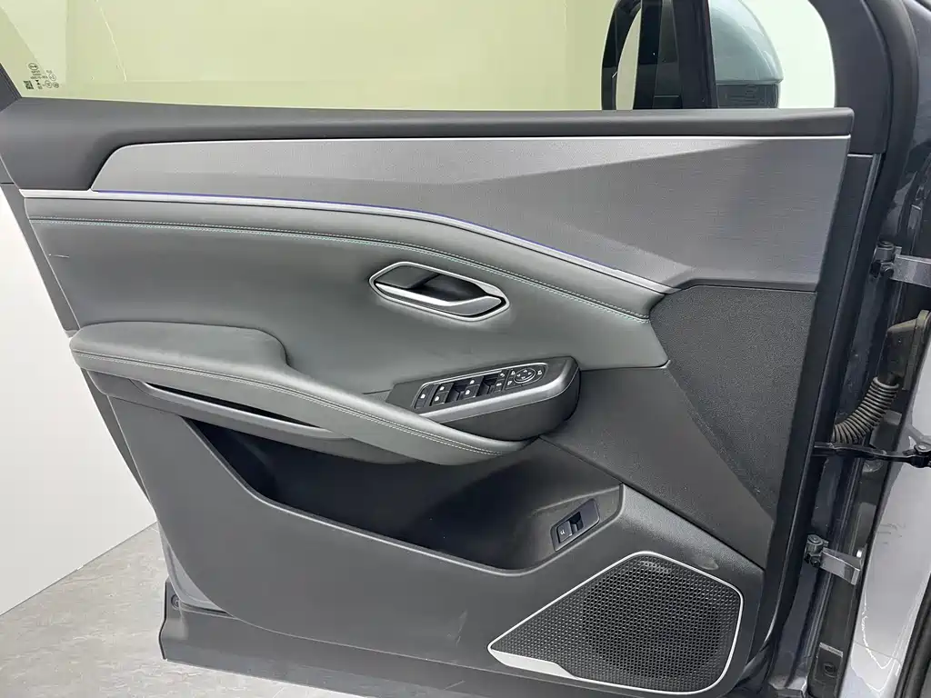 BYD Song L DM-i L DM-i 2025 Smart Drive 112km