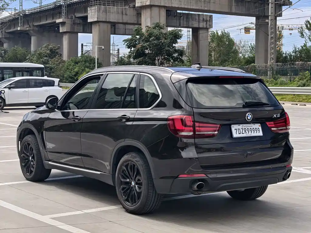 BMW X5 (Import) — миниатюра 7