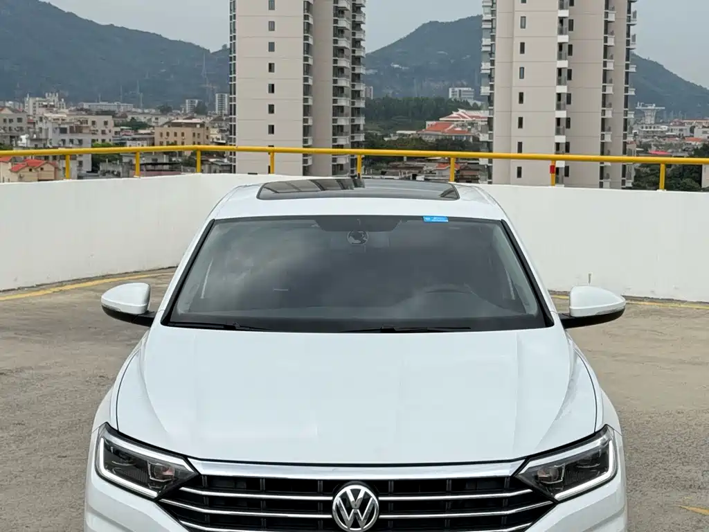 Volkswagen Sagitar — миниатюра 2