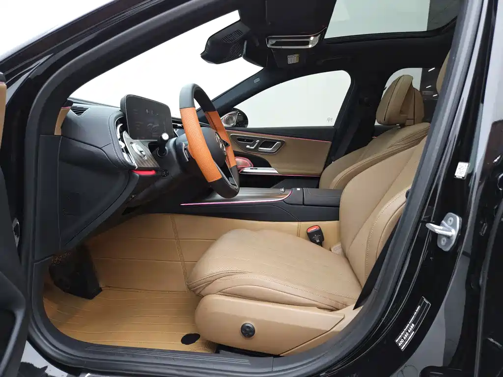 Mercedes-Benz E-Class — миниатюра 9