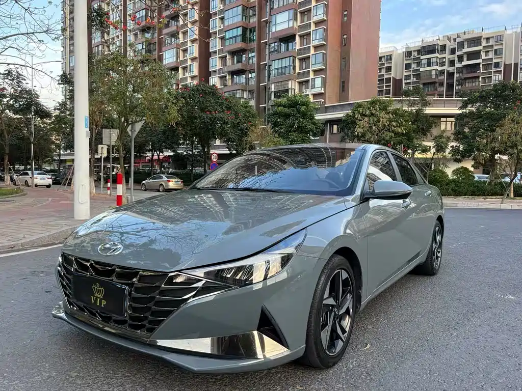 Hyundai Elantra — миниатюра 3