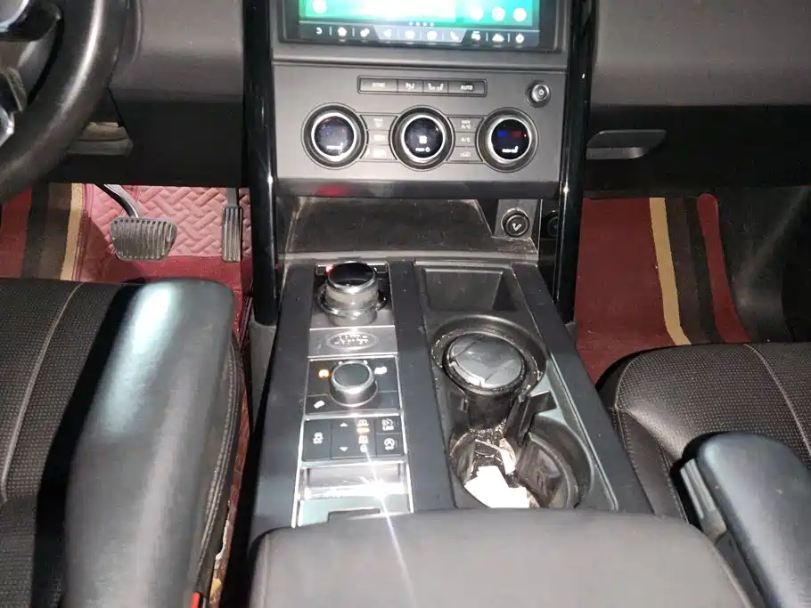 Land Rover Discovery — миниатюра 16
