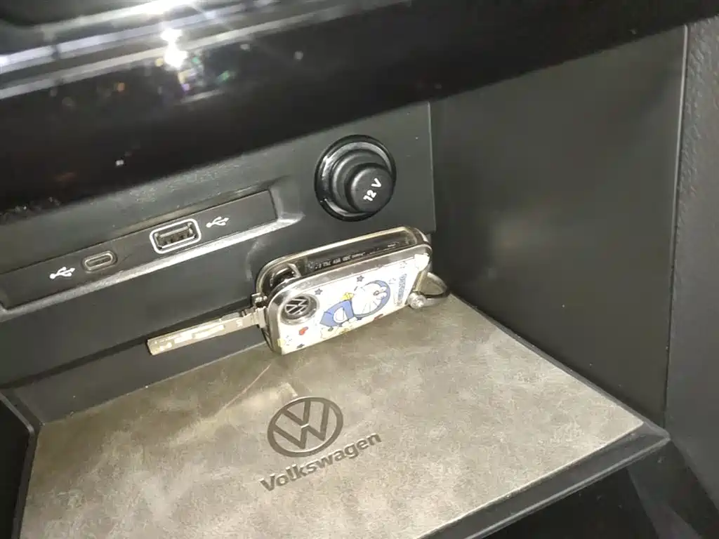 Volkswagen Tiguan L L 2024 330TSI AT R-Line