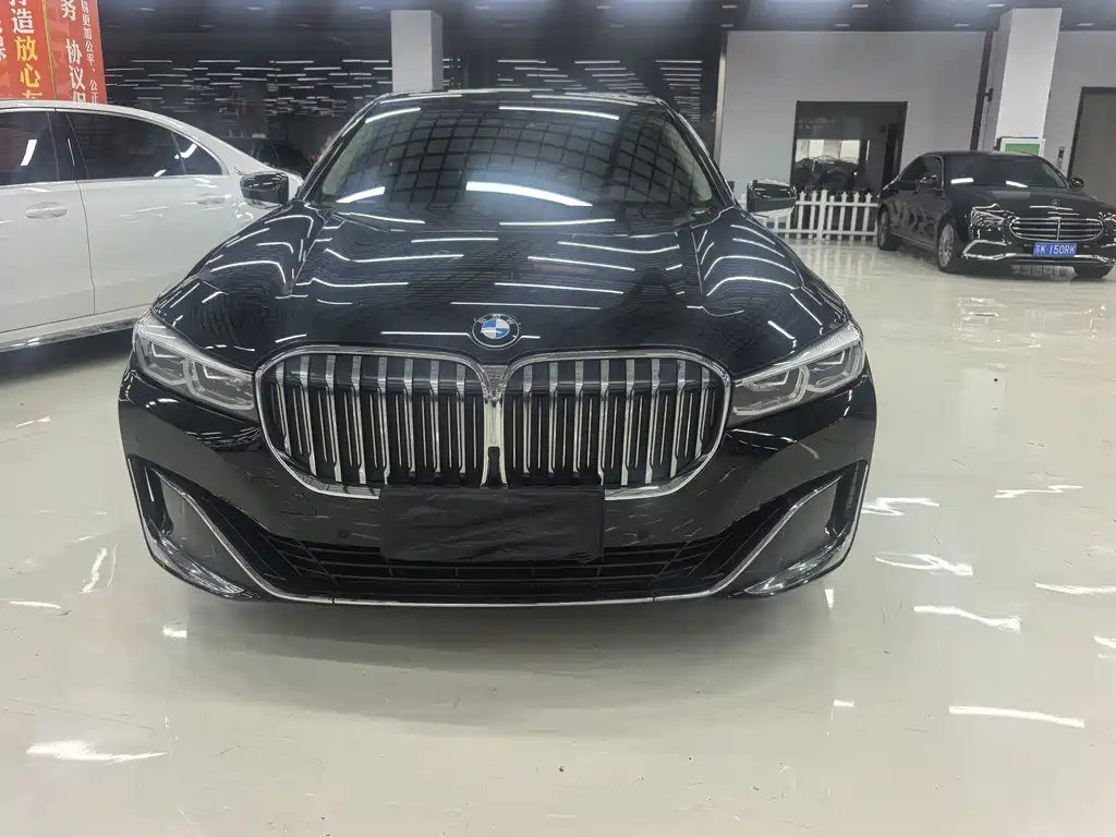 BMW 7 Series — миниатюра 2