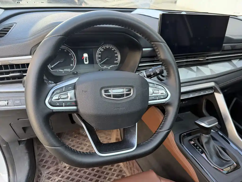 Geely Vision X6 — миниатюра 7