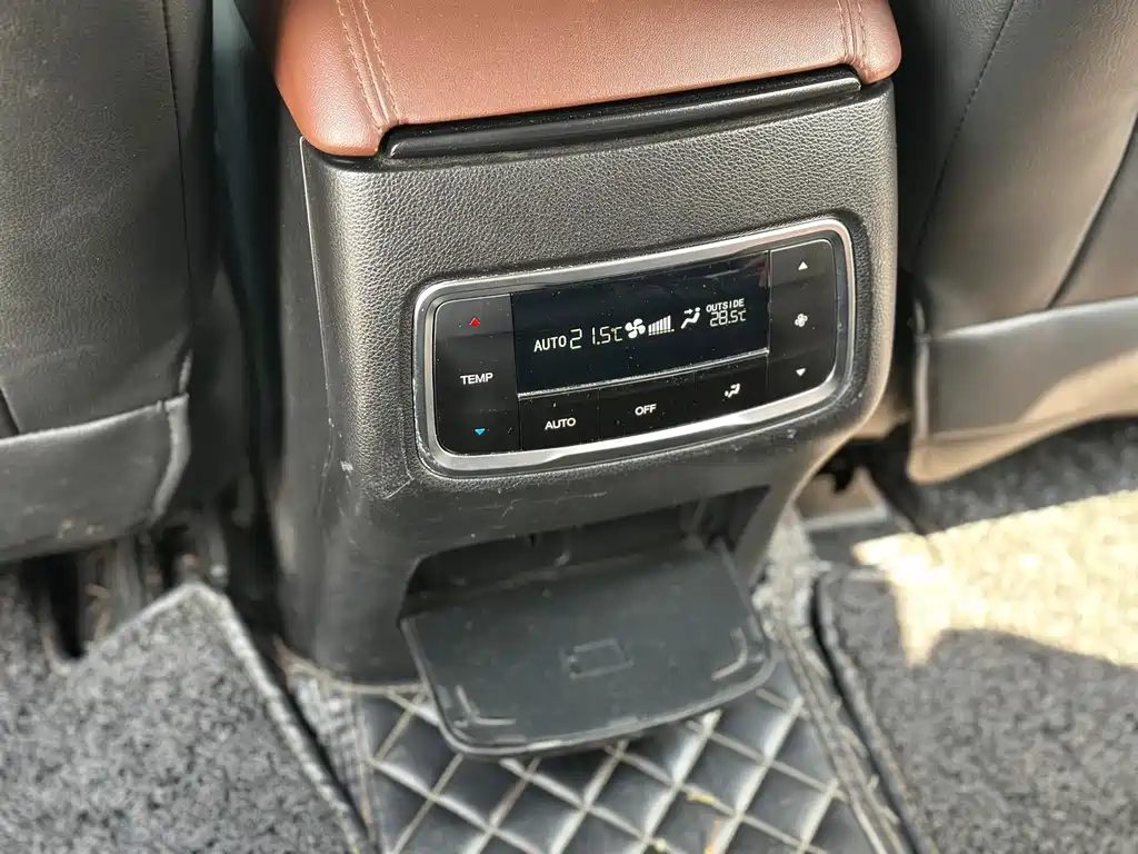 GAC Motor Trumpchi GS8 — миниатюра 11