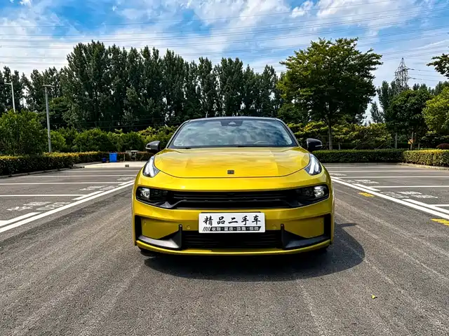 2020 Lynk & Co 03