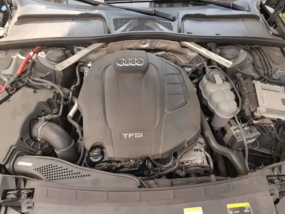 Audi A4L 2022 40 TFSI Luxury